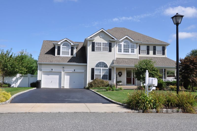 Residential Driveway Sealcoating in Miami Dade County, FL